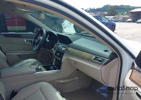 2014 Mercedes-Benz E 350 4Matic из США, поврежденный, VIN WDDHF8JBXEA838754